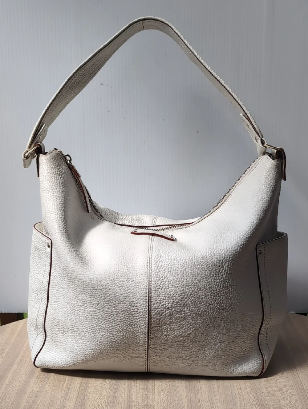 Kate Spade Off-White Pebbled Leather Hobo Shoulder Bag
